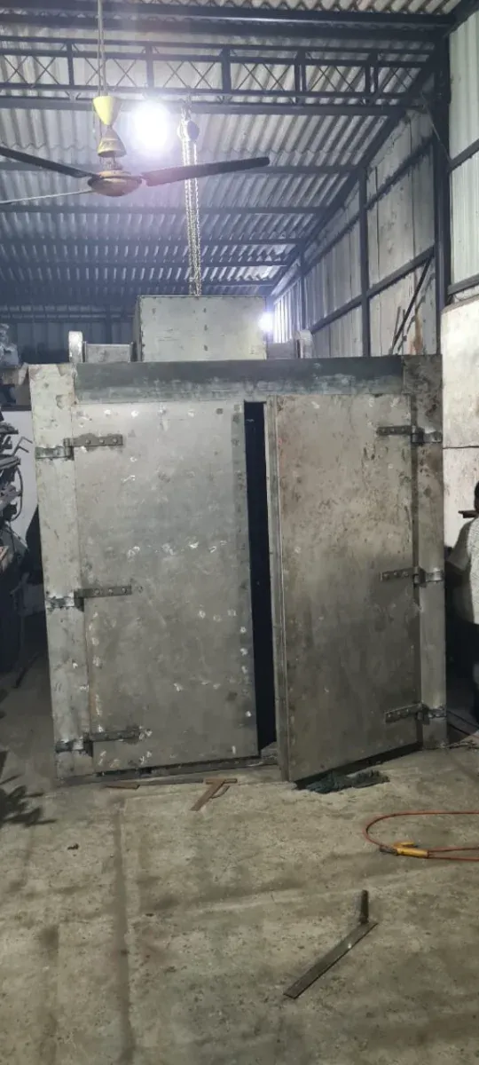 Electric batch powder coating oven gallery image